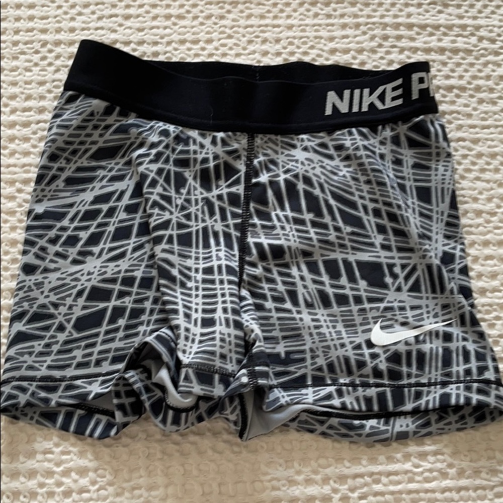 NIKE PRO SHORTS